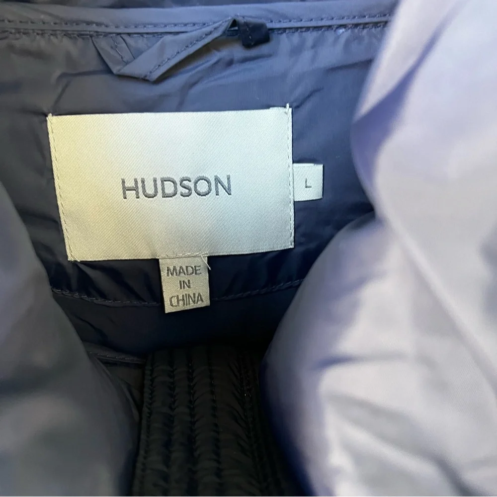 HUDSON HIGH NECK PUFFER JACKET SIZE LARGE NAVY BLUE NWT